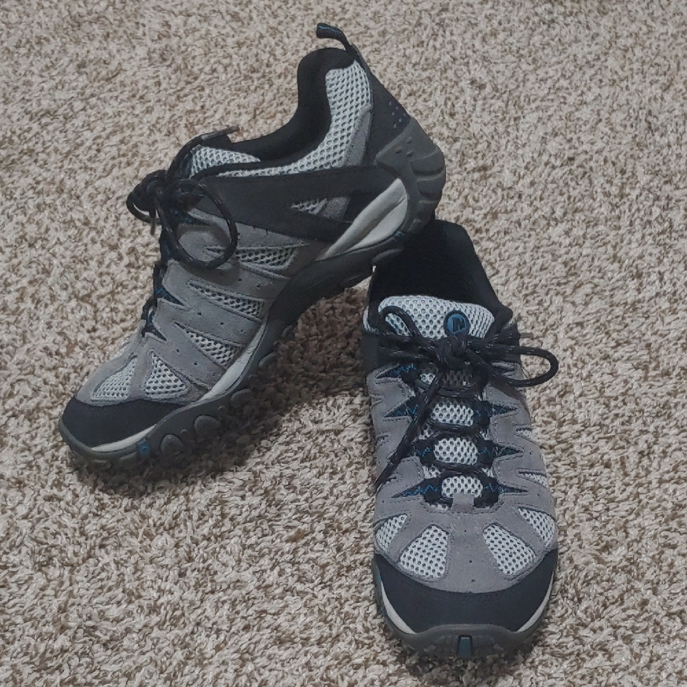 Merrell Women's Accentor 2 Black and Gray Outdoor Shoes Size 7.5